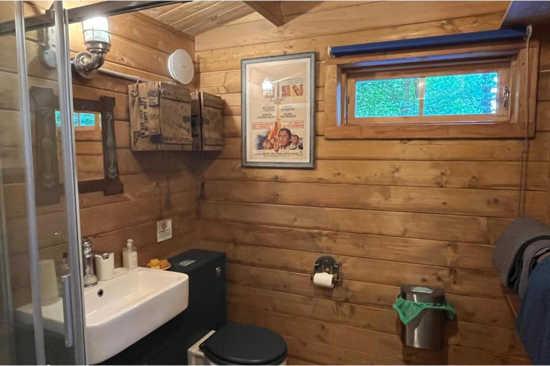 Retro Private Lodge With Hot Tub Nr Dartmoor Newton Abbot Ngoại thất bức ảnh