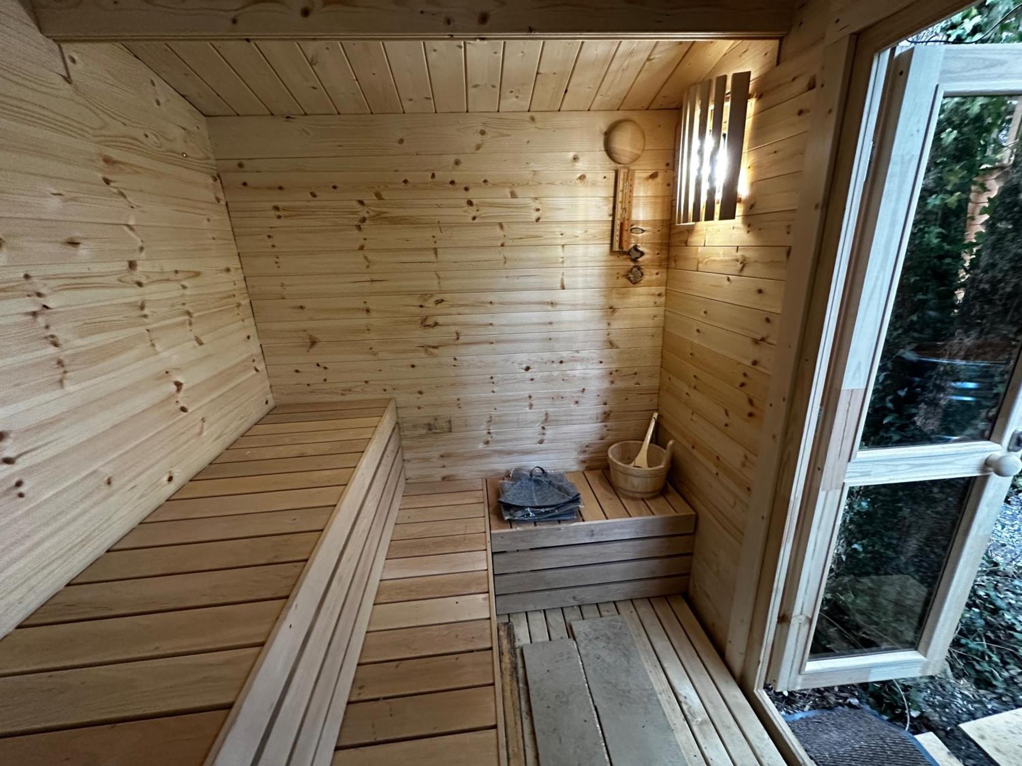 Retro Private Lodge With Hot Tub Nr Dartmoor Newton Abbot Ngoại thất bức ảnh